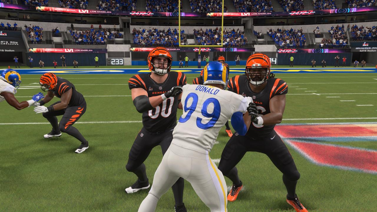 Aaron Donald, Rams DL