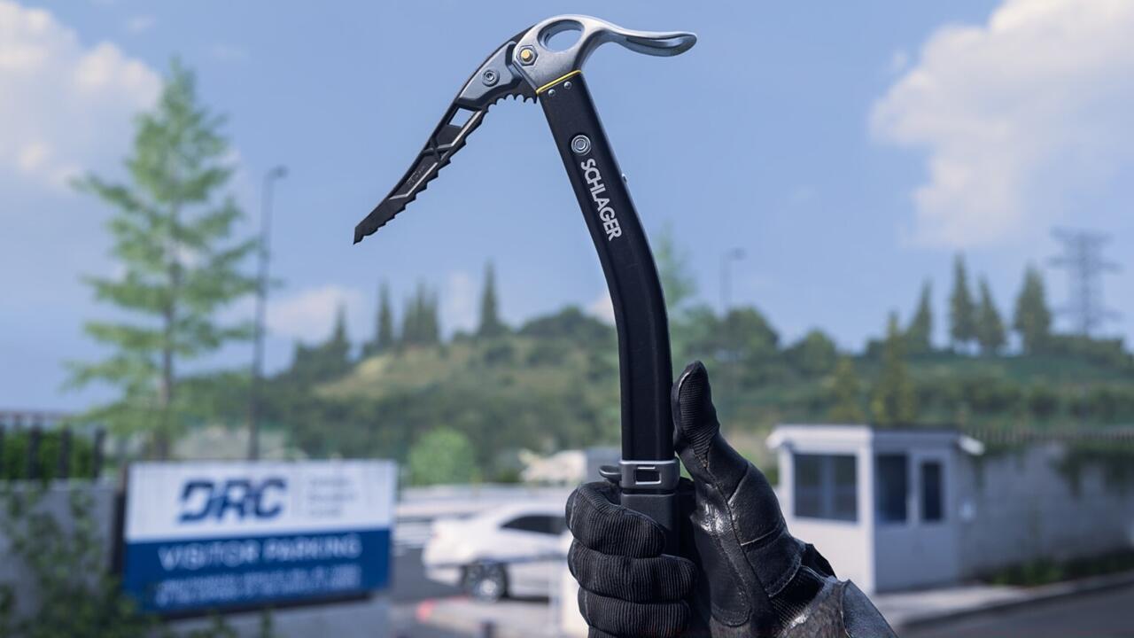 pickaxe melee weapon