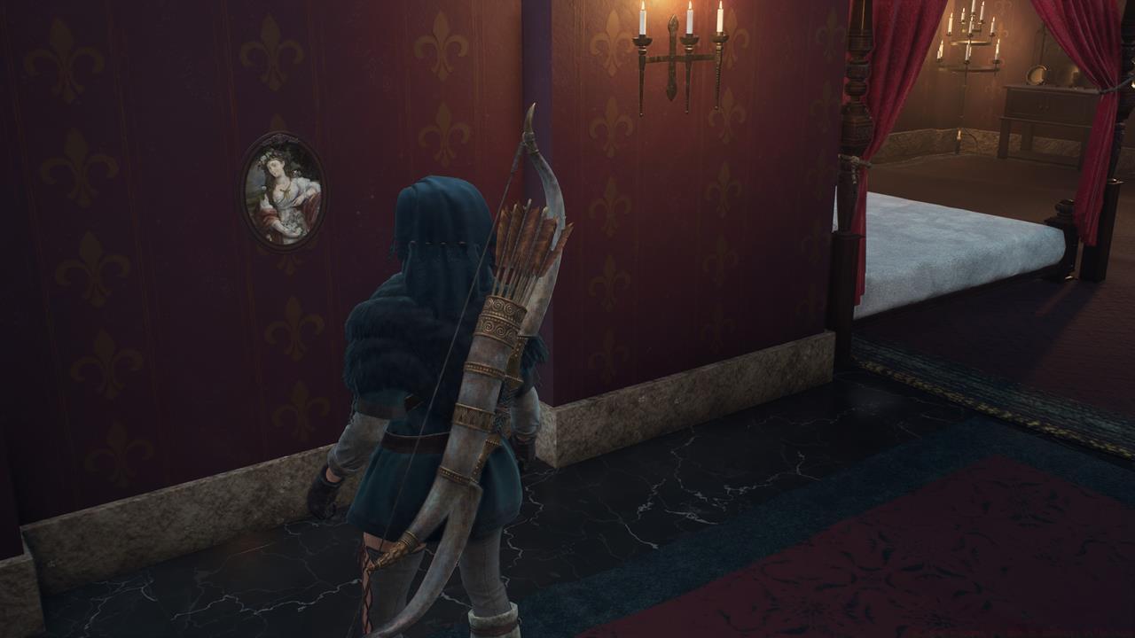 Watch a scene unfold through the peephole.