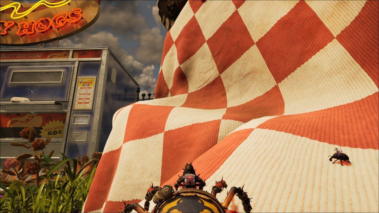 Climb up the tablecloth