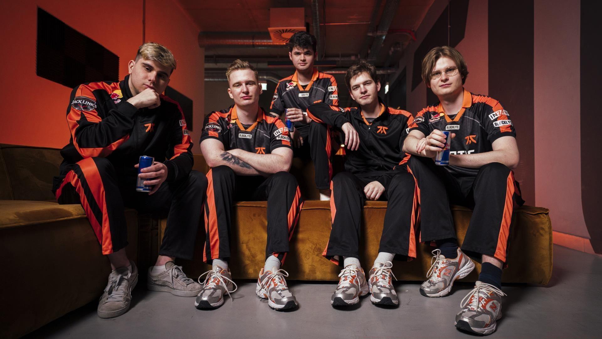 Fnatic League of Legends team (Image via Red Bull Content Pool, Marius Faulhaber)
