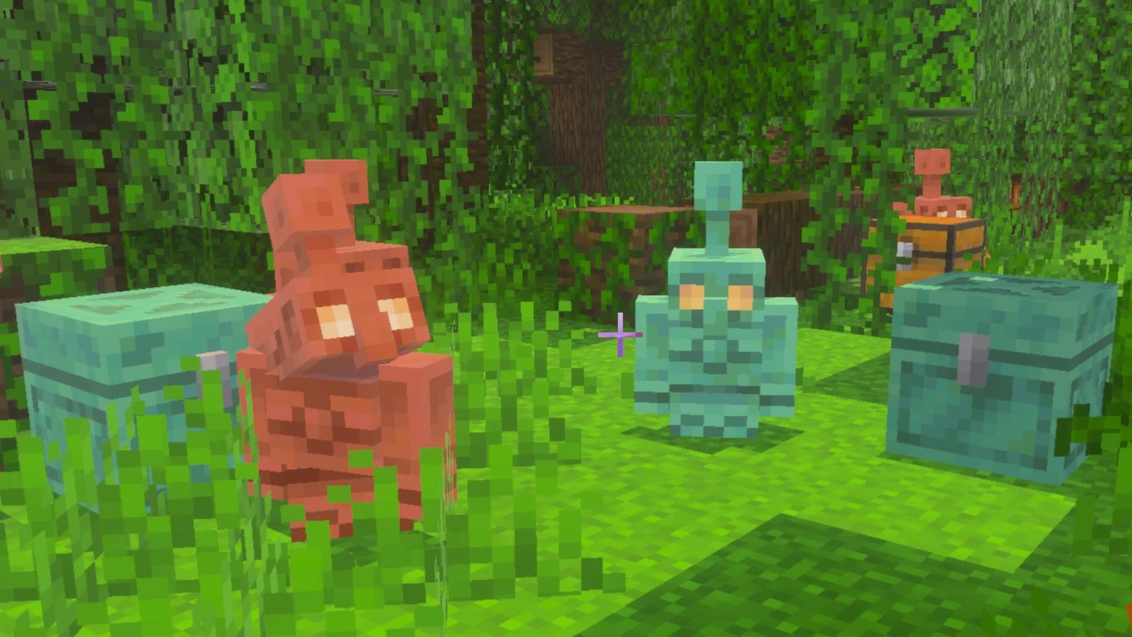 Two copper golems in Minecraft.